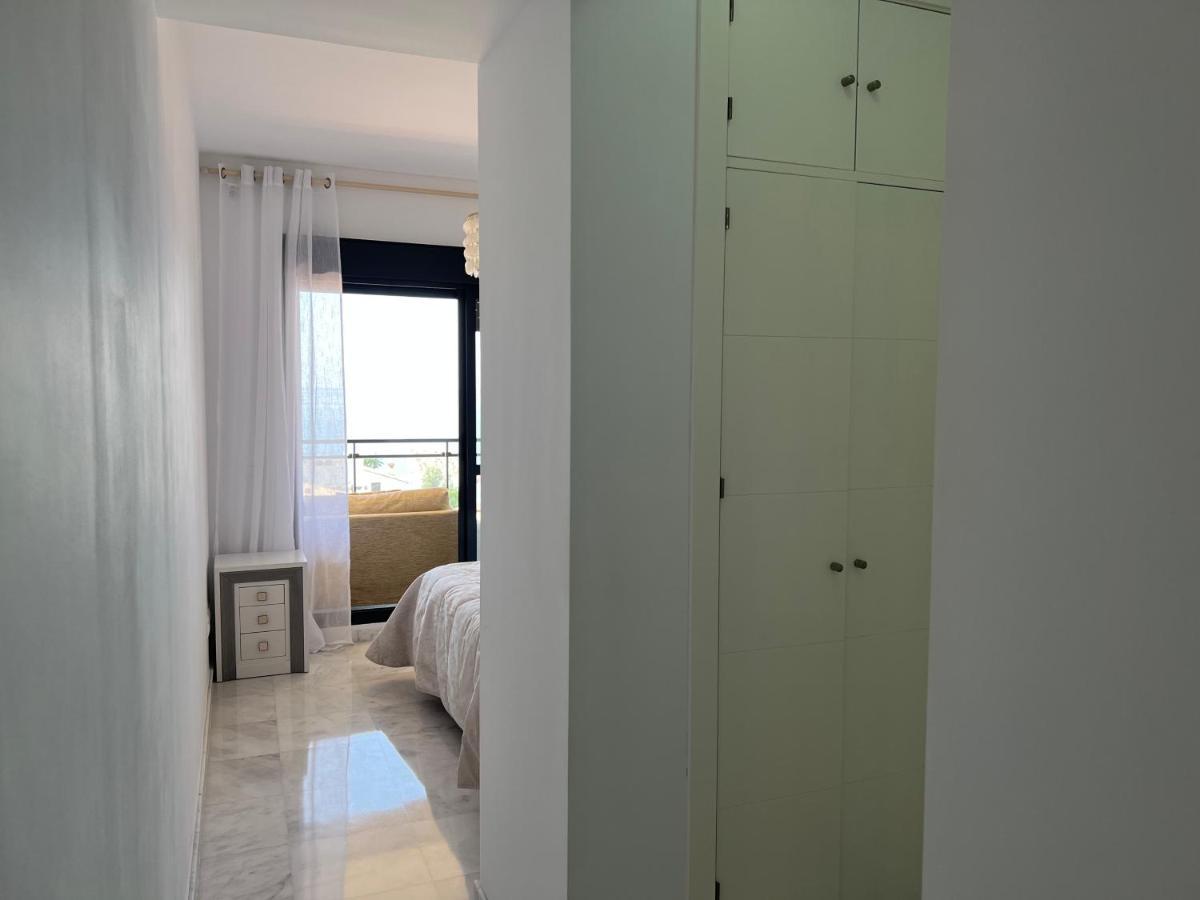 Breathtaking Sea View Apartment Estepona Bagian luar foto